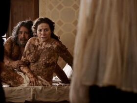 Ассумпта Серна голая, Ева Еничкова голая – Борджиа s01e02 (2011) #3