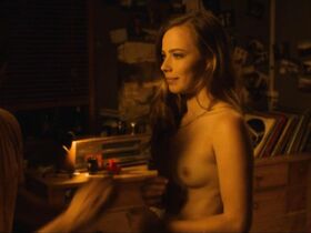 Саския Розендаль голая – Нигде (2016)