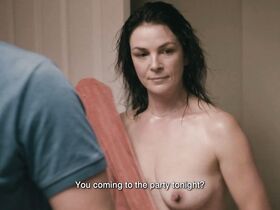 Соня Виньо голая, Ноэми Лира секси – Struggle (2012) #2