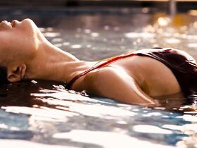 Мамби Майна голая, Тина Десай секси – Восьмое чувство s02e05 (2017) #4