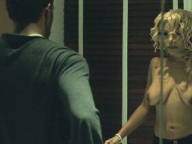 Пола Джей Паркер голая, Саванна Хэск голая – Она ненавидит меня (2004) #1