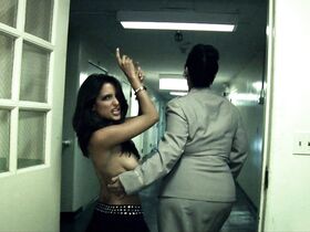 Моранн Пери голая – Покаяние (2009)