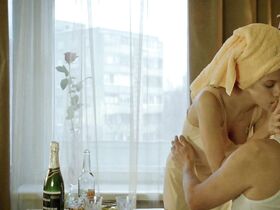 Аня Чиповская секси – Уходящая натура (2014) #1