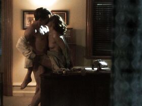 Мадлен Уэст голая – Патруль времени (2014) #1