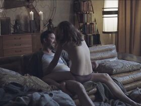 Стефани Хёнер секси – Восточнофризский убийца (2017)