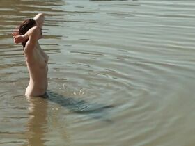 Валери Донзелли голая, Патрисия Андре голая – Длинные волны (2013) #2 #3