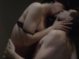 Барбара Ленни голая – Мария (и все остальные) (2016) #2