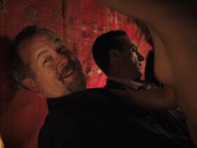 Кристина Геддес голая – Миллиарды s02e08 (2017) #3