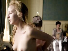 Холли Демпси голая, Элоиза Смит секси – Куртизанки s01e04 (2017)