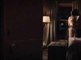 Кэрри Кун голая – Оставленные s03e01 (2017) #3