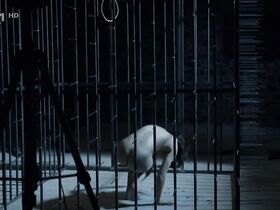 Катерина Янечкова голая – Лабиринт s01e05-06 (2015) #2