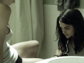 Эшли Грин секси – Бестия s04e03 (2017) #3