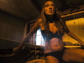 Лорен Франческа секси – Грязь (2015) #3