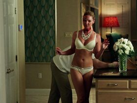 Кэтрин Хайгл секси – Север ада (2015)