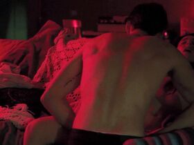 Александра Бард голая, Чармэйн Льюис голая – Чужая кровь (2015)