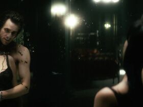 Вирджиния Мэдсен секси, Рона Митра секси – Роковое число 23 (2007) #2