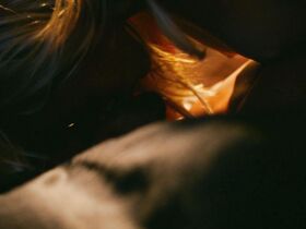 Марго Робби голая, Даниэлла Шорт голая – Фокус (2015) #3