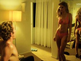 Минди Робинсон голая, Натали Моррис секси – Мужское вмешательство (2014) #2
