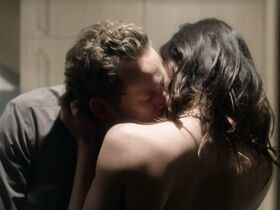 Синди Сэмпсон голая – Бестия s03e01 (2015) #1