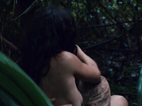 Алиси Брага секси – Хозяин джунглей (2014)