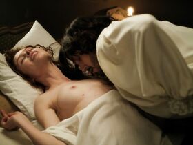 Сара Винтер голая – Казанова s01e01 (2015) #3