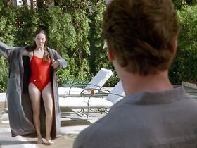 Мэделин Стоу голая – Незаконное вторжение (1992) #2