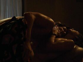 Адриа Архона голая, Джоанна Кристи голая, Ана де ла Регера голая – Нарко s01e02 (2015) #2