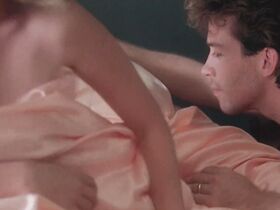 Вирджиния Мэдсен голая – Танец смерти (1987)