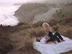 Вирджиния Мэдсен голая – Танец смерти (1987) #3