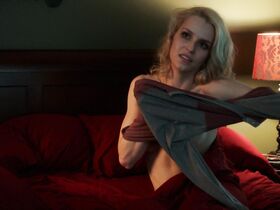 Джиа Кроватин голая – Грязный уик-энд (2015) #3