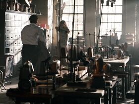 Дженнифер Коннелли голая – Американская пастораль (2016) #3