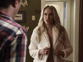 Джеки Мур голая – Тела студентов (2015) #2