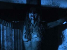 Лилия-Флёр Пуанто голая, Гала Бессон голая – Лихорадка (2014) #2