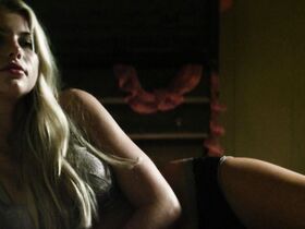 Лекси Аткинс секси – Что-то наподобие ненависти (2015) #2