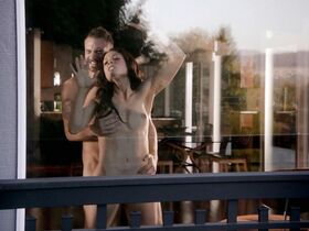 Леа Гибсон голая – Бестия s01e03 (2013) #3