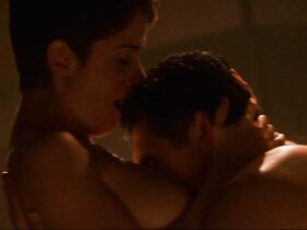 Робин Танни голая – Сверхновая (2000)