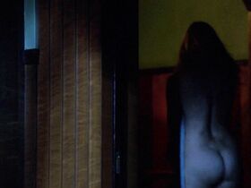 Хлоя Севиньи голая – Американская история ужасов s05e10 (2015)