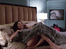 Лиза Эдельштейн секси – Инструкция по разводу для женщин s02e06 (2015) #3