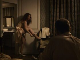 Виржини Ледуайен голая, Лола Наймарк голая – Армия преступников (2009) #2