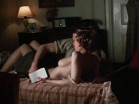 Элизабет Уиткрафт голая, Шарлотта Рэмплинг голая – Сердце Ангела (1987) #3