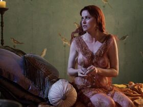 Люси Лоулесс голая – Спартак s01e10 (2010)