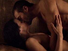 Катрина Ло голая – Спартак s01e13 (2010) #2