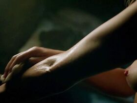 Ханна Нью голая – Чёрные паруса s03e02 (2016)