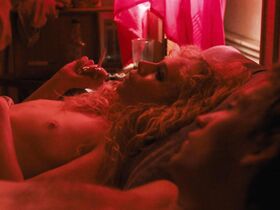 Джуно Темпл голая – Винил s01e01 (2016)