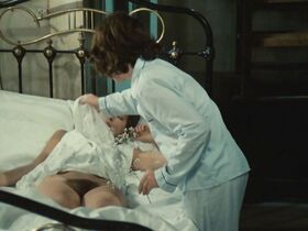 Кароль Лор голая – Приготовьте ваши носовые платки (1978)