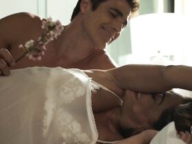 Жулиана Паэс секси – Королева кондитерской s01e44 (2019)