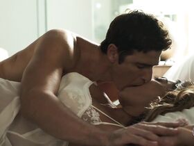 Жулиана Паэс секси – Королева кондитерской s01e44 (2019) #3