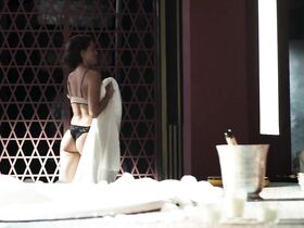 Агата Морейра секси – Королева кондитерской s01e37 (2019) #2