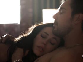 Агата Морейра секси – Королева кондитерской s01e37 (2019) #6