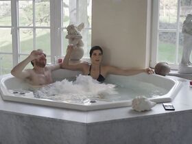 София Мерседес Буртшер секси – SOKO Koln s21e09 (2022) #5